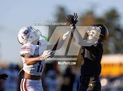 Thumbnail 1 in Jefferson @ Malakoff (UIL 3A DI Regional Playoff) photogallery.