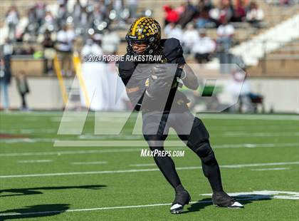 Thumbnail 1 in Jefferson @ Malakoff (UIL 3A DI Regional Playoff) photogallery.