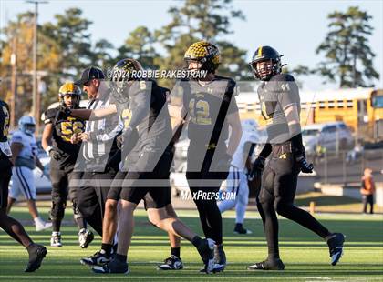 Thumbnail 2 in Jefferson @ Malakoff (UIL 3A DI Regional Playoff) photogallery.