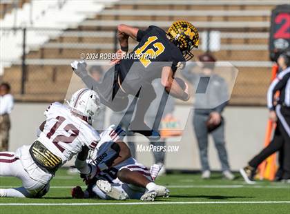Thumbnail 1 in Jefferson @ Malakoff (UIL 3A DI Regional Playoff) photogallery.