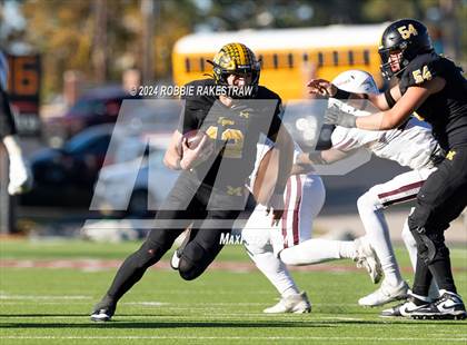 Thumbnail 3 in Jefferson @ Malakoff (UIL 3A DI Regional Playoff) photogallery.