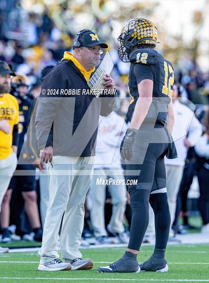 Thumbnail 1 in Jefferson @ Malakoff (UIL 3A DI Regional Playoff) photogallery.