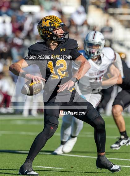 Thumbnail 3 in Jefferson @ Malakoff (UIL 3A DI Regional Playoff) photogallery.