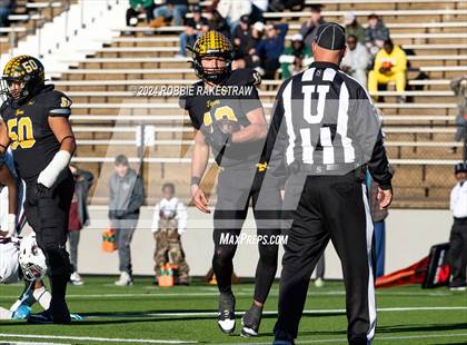 Thumbnail 3 in Jefferson @ Malakoff (UIL 3A DI Regional Playoff) photogallery.