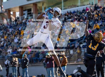 Thumbnail 1 in Jefferson @ Malakoff (UIL 3A DI Regional Playoff) photogallery.