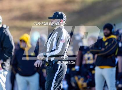 Thumbnail 3 in Jefferson @ Malakoff (UIL 3A DI Regional Playoff) photogallery.