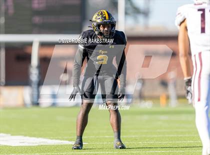 Thumbnail 1 in Jefferson @ Malakoff (UIL 3A DI Regional Playoff) photogallery.