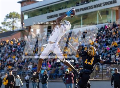 Thumbnail 3 in Jefferson @ Malakoff (UIL 3A DI Regional Playoff) photogallery.