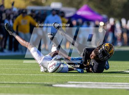 Thumbnail 2 in Jefferson @ Malakoff (UIL 3A DI Regional Playoff) photogallery.