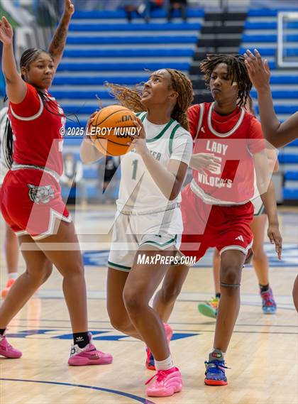 Thumbnail 3 in Greenbrier vs. Laney photogallery.