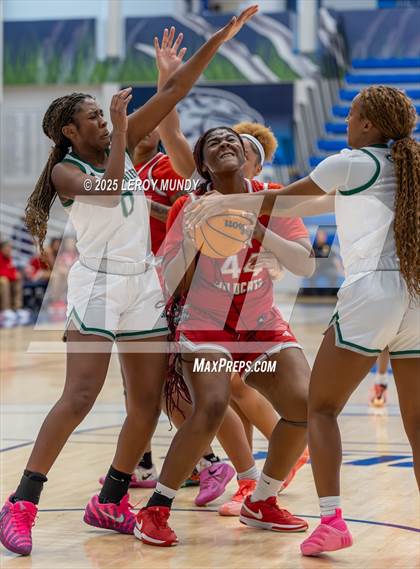 Thumbnail 3 in Greenbrier vs. Laney photogallery.