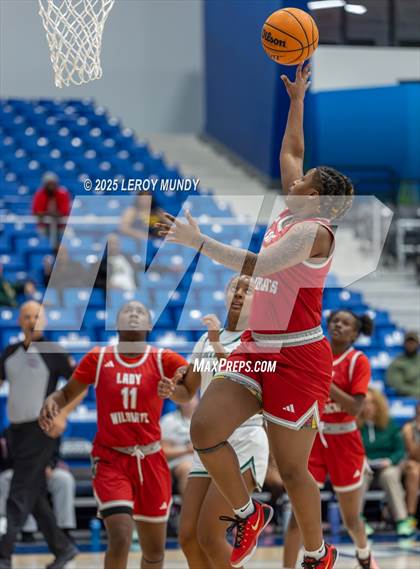 Thumbnail 3 in Greenbrier vs. Laney photogallery.