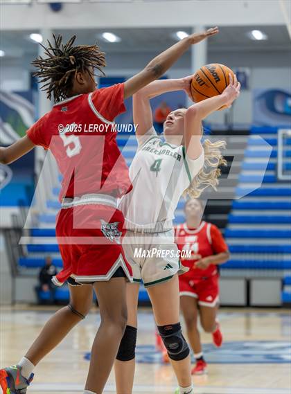 Thumbnail 1 in Greenbrier vs. Laney photogallery.