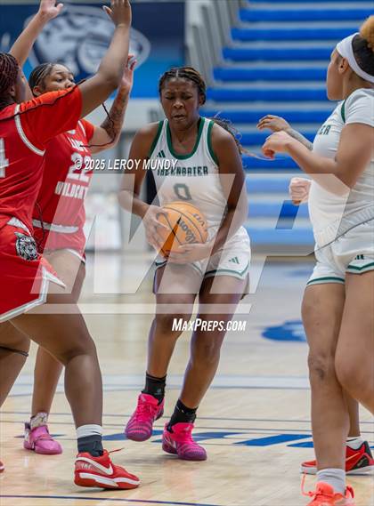 Thumbnail 1 in Greenbrier vs. Laney photogallery.