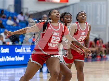 Thumbnail 2 in Greenbrier vs. Laney photogallery.