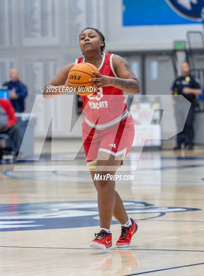 Thumbnail 3 in Greenbrier vs. Laney photogallery.