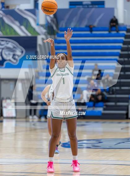 Thumbnail 3 in Greenbrier vs. Laney photogallery.