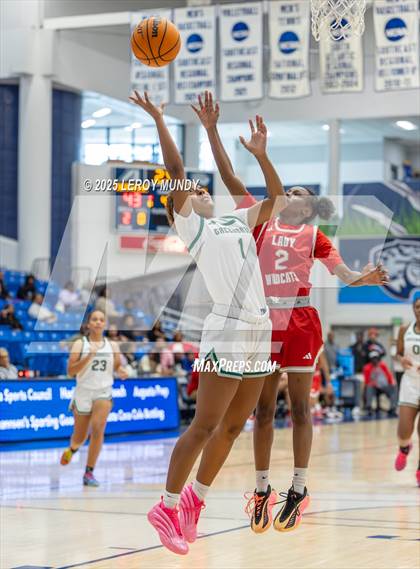 Thumbnail 3 in Greenbrier vs. Laney photogallery.