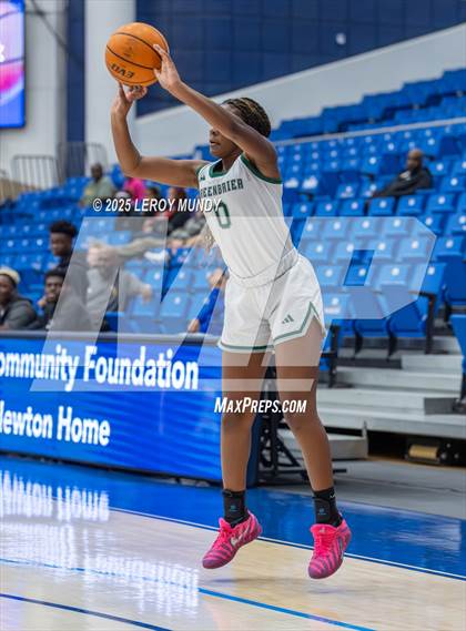 Thumbnail 3 in Greenbrier vs. Laney photogallery.