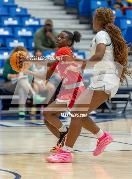 Thumbnail 1 in Greenbrier vs. Laney photogallery.