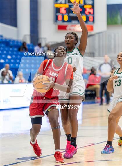 Thumbnail 1 in Greenbrier vs. Laney photogallery.