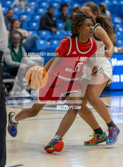 Thumbnail 3 in Greenbrier vs. Laney photogallery.