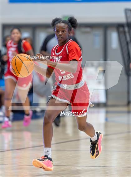 Thumbnail 1 in Greenbrier vs. Laney photogallery.