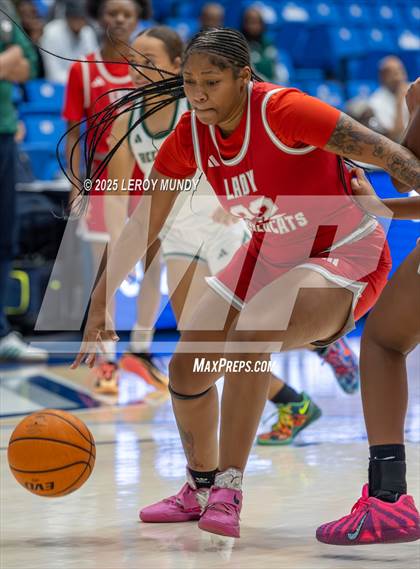 Thumbnail 3 in Greenbrier vs. Laney photogallery.