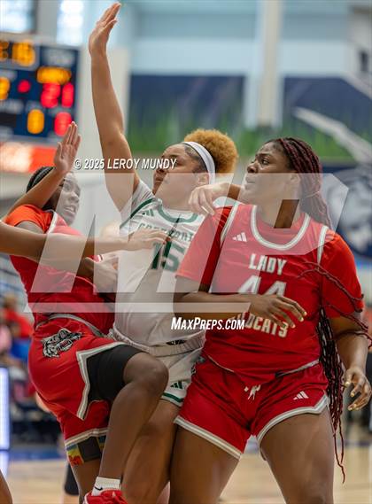 Thumbnail 3 in Greenbrier vs. Laney photogallery.