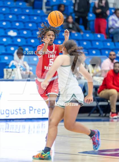 Thumbnail 1 in Greenbrier vs. Laney photogallery.