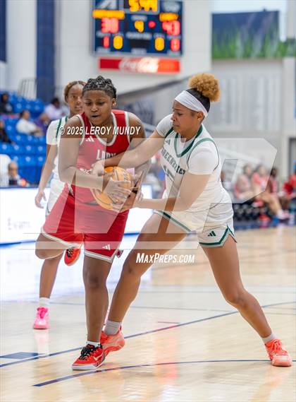 Thumbnail 2 in Greenbrier vs. Laney photogallery.