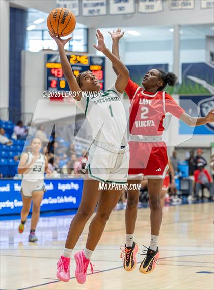 Thumbnail 1 in Greenbrier vs. Laney photogallery.