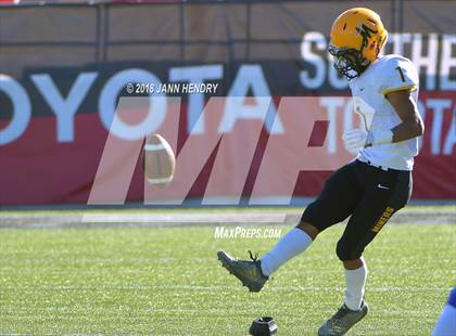 Thumbnail 2 in Bishop Manogue vs. Bishop Gorman (NIAA 4A Final) photogallery.