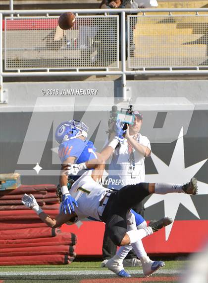 Thumbnail 3 in Bishop Manogue vs. Bishop Gorman (NIAA 4A Final) photogallery.