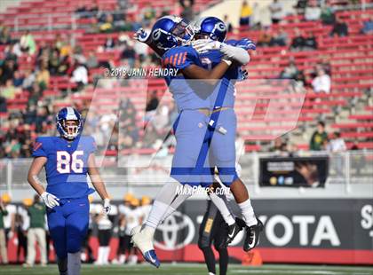 Thumbnail 2 in Bishop Manogue vs. Bishop Gorman (NIAA 4A Final) photogallery.