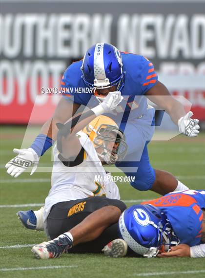 Thumbnail 2 in Bishop Manogue vs. Bishop Gorman (NIAA 4A Final) photogallery.