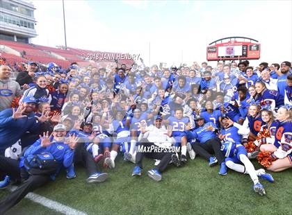 Thumbnail 2 in Bishop Manogue vs. Bishop Gorman (NIAA 4A Final) photogallery.