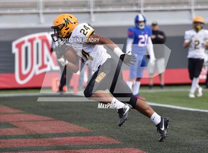 Thumbnail 3 in Bishop Manogue vs. Bishop Gorman (NIAA 4A Final) photogallery.