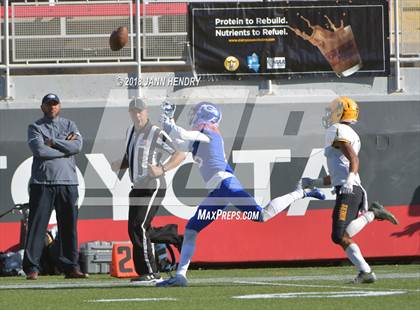 Thumbnail 2 in Bishop Manogue vs. Bishop Gorman (NIAA 4A Final) photogallery.