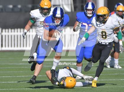 Thumbnail 2 in Bishop Manogue vs. Bishop Gorman (NIAA 4A Final) photogallery.