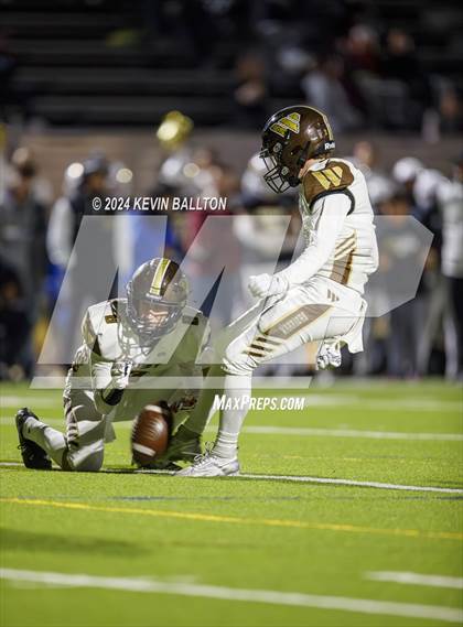 Thumbnail 1 in West vs. Oak Park (CIF SS DIVISION 7 Round 2 ) photogallery.