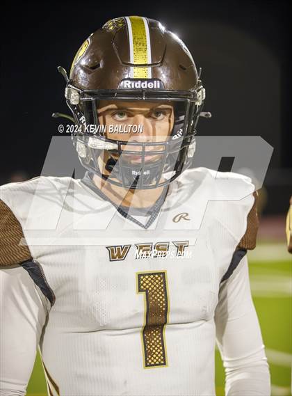 Thumbnail 2 in West vs. Oak Park (CIF SS DIVISION 7 Round 2 ) photogallery.