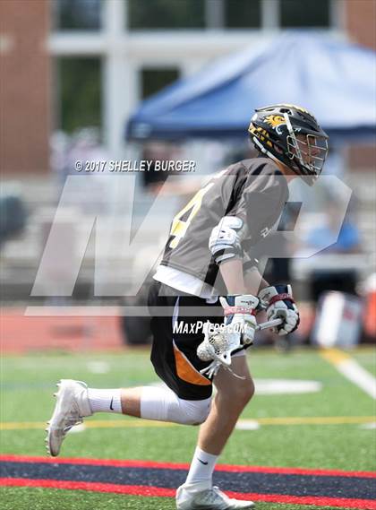 Thumbnail 2 in Hand vs. New Canaan (CIAC Class M Final) photogallery.