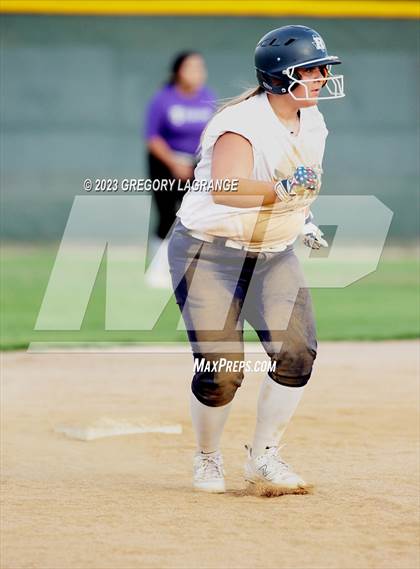 Thumbnail 1 in Richland vs Timber Creek photogallery.