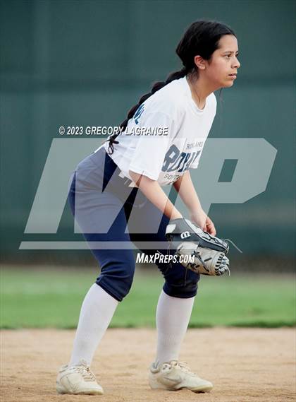Thumbnail 1 in Richland vs Timber Creek photogallery.