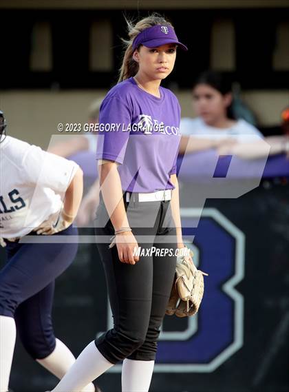 Thumbnail 1 in Richland vs Timber Creek photogallery.