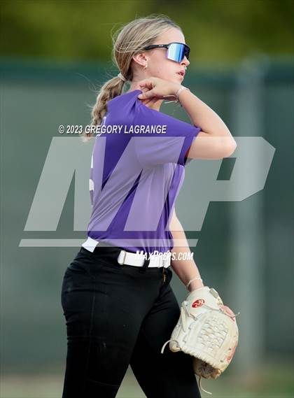 Thumbnail 2 in Richland vs Timber Creek photogallery.
