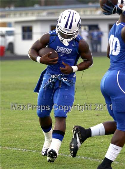 Thumbnail 3 in Gilmer @ Daingerfield photogallery.