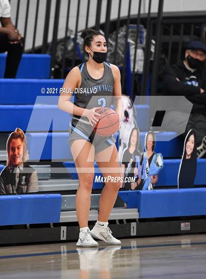 Thumbnail 1 in Ralston Valley vs. Highlands Ranch (CHSAA 5A Great 8) photogallery.