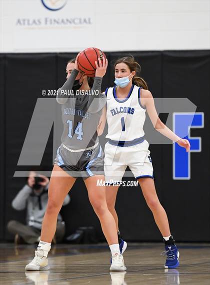 Thumbnail 1 in Ralston Valley vs. Highlands Ranch (CHSAA 5A Great 8) photogallery.